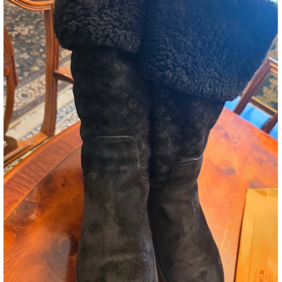 Louis Vuitton Black Knee-High Boots - Picture 5 of 15